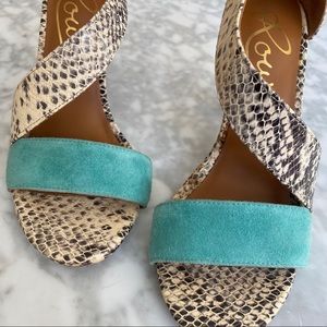 Rowen Strappy Heel Snakeskin Blue Green Size 6